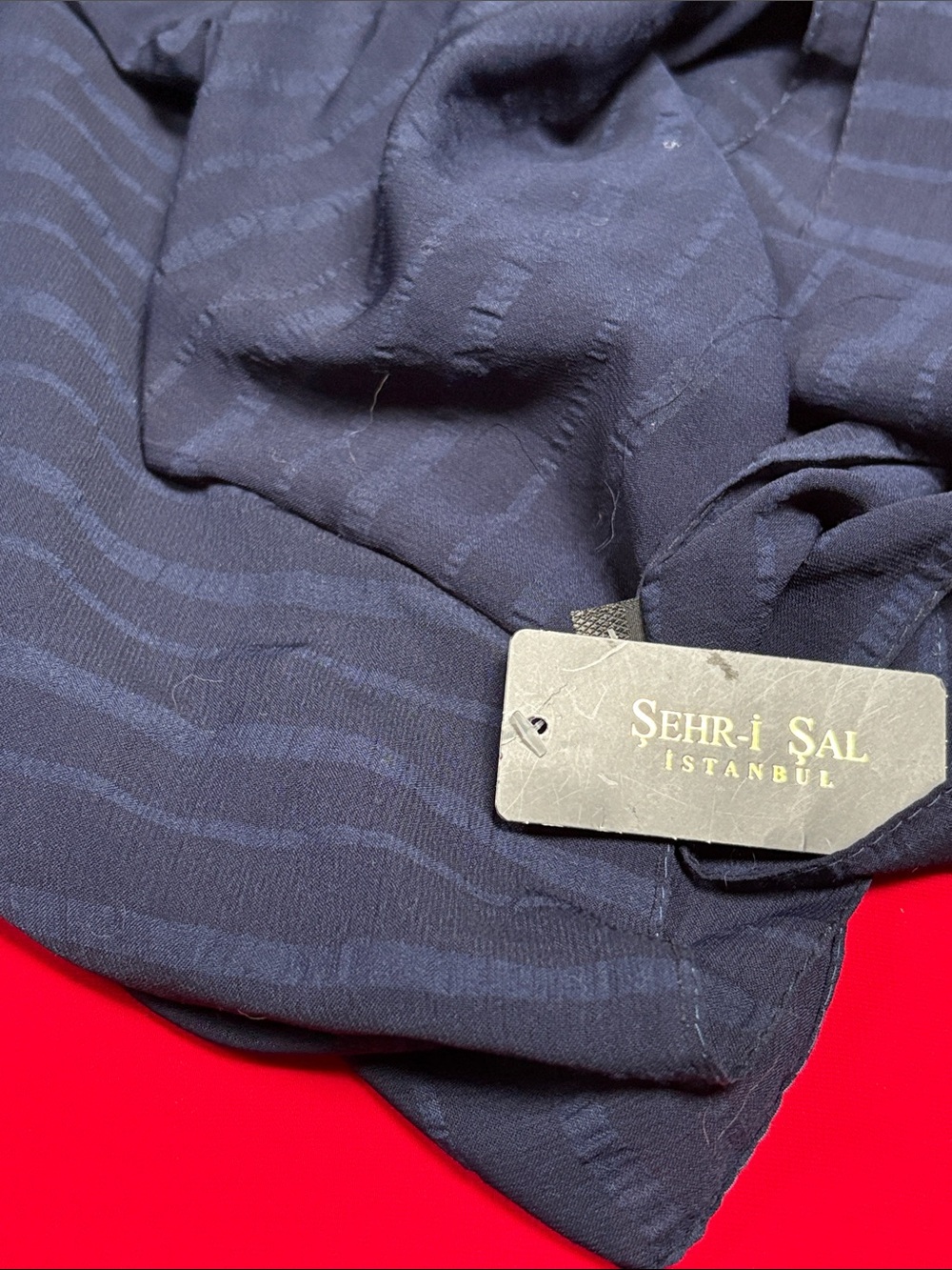 Sehr-I Sal Istanbul navy scarf. NWT!